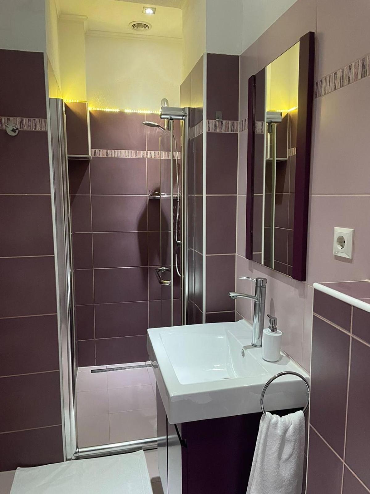 George Apartment, Renovated 2024, Downtown Appartement Split